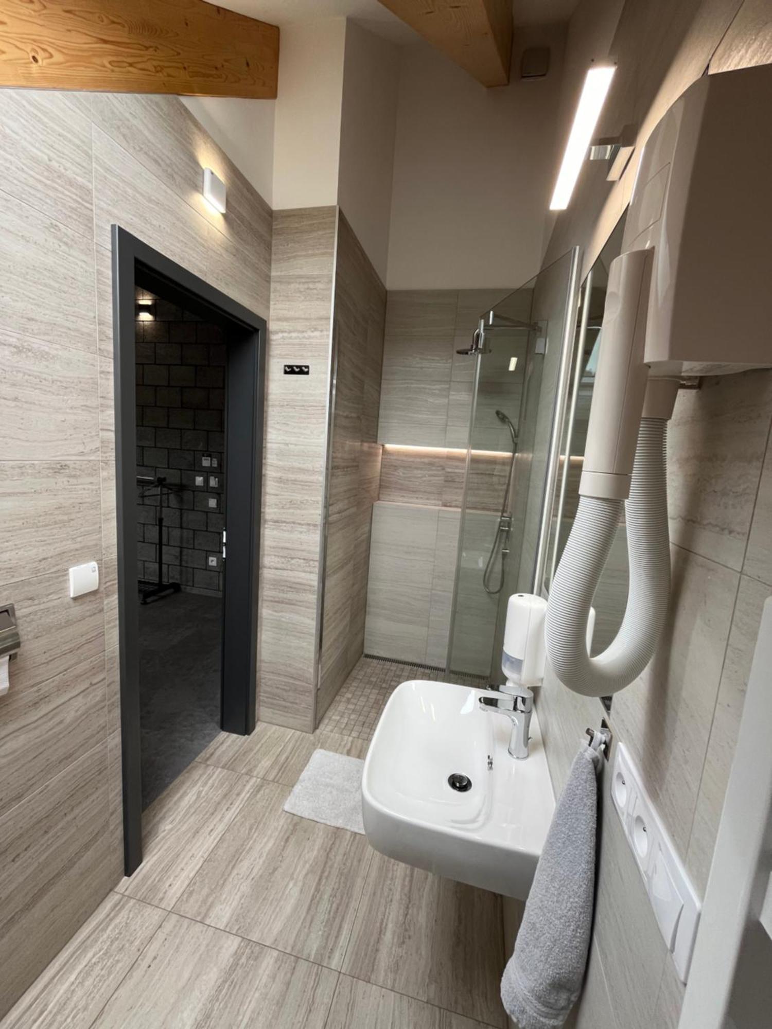 Homestay Kunc - V Soukromi - Borova 607, - Stredni Cechy
